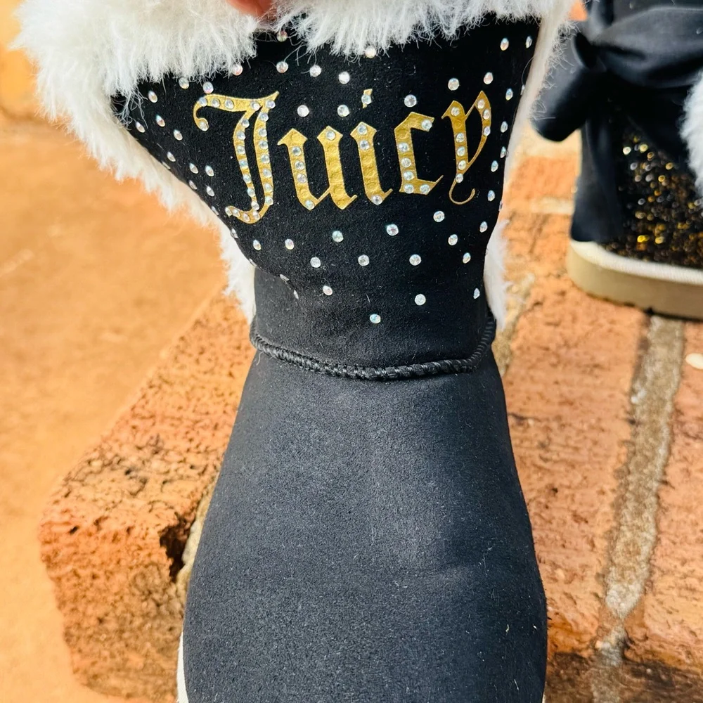 Juicy Couture Girls Burbank Fur-Lined Boots with Glitter Detail size 2M
